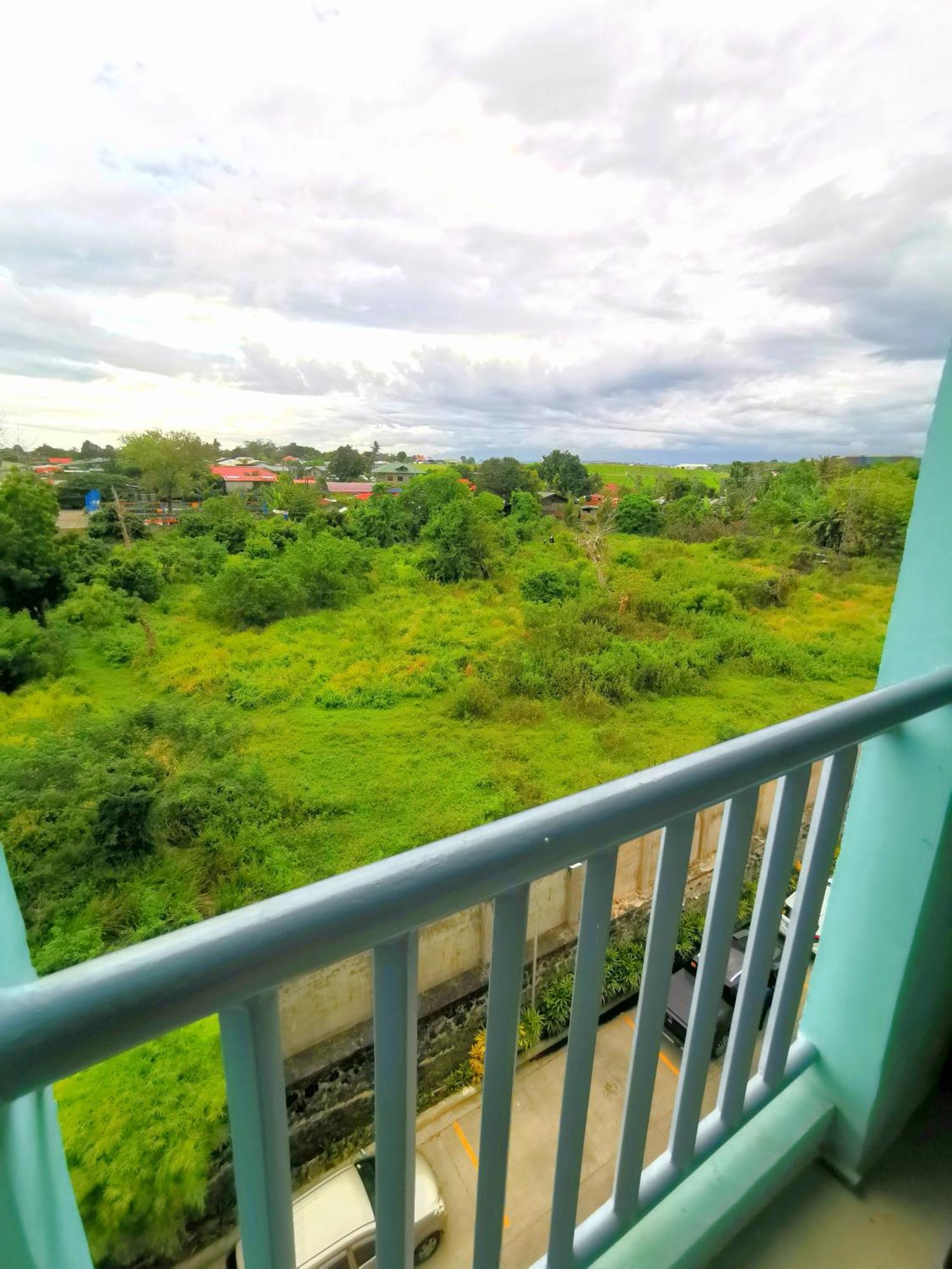 Davao Condo 2Br Pool Wifi Netflix Kültér fotó